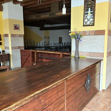 Agriturismo La Rasdora Porto Mantovano Exteriör bild