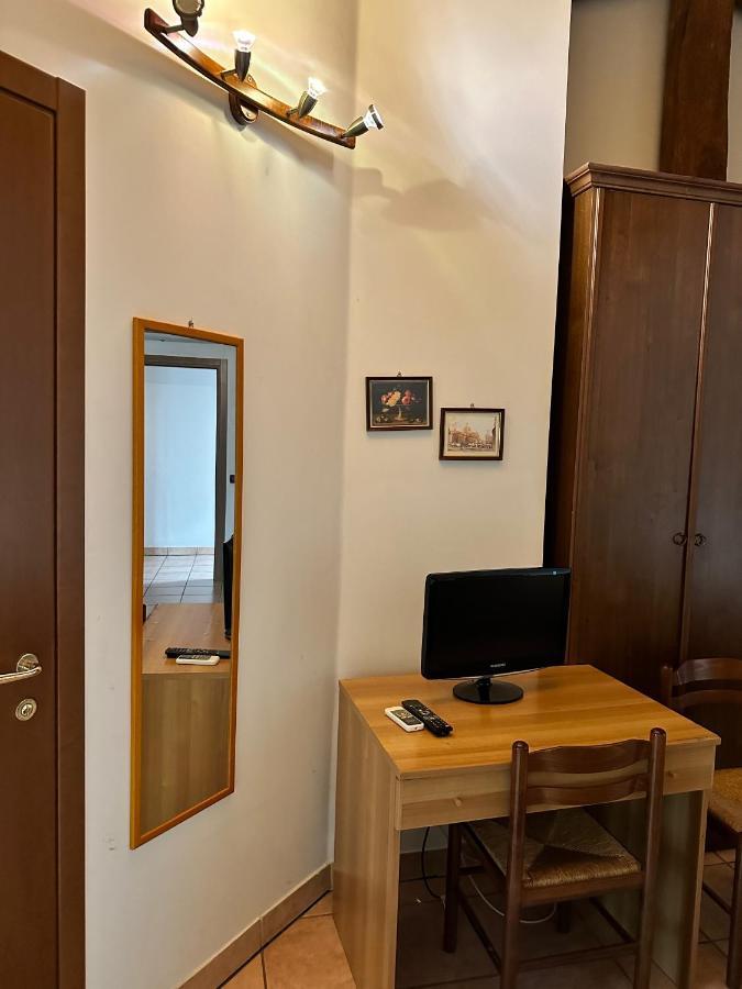 Agriturismo La Rasdora Porto Mantovano Exteriör bild