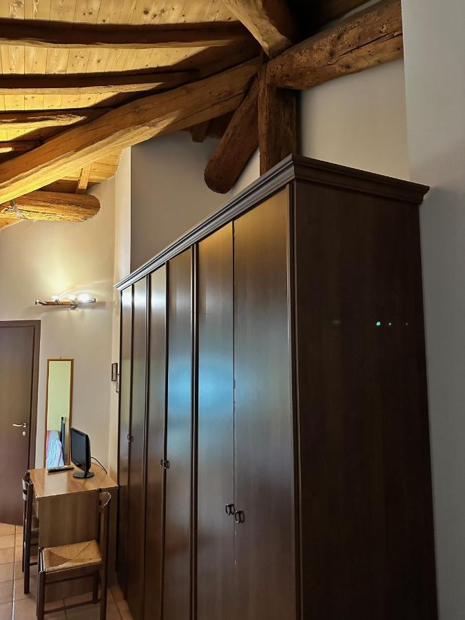Agriturismo La Rasdora Porto Mantovano Exteriör bild